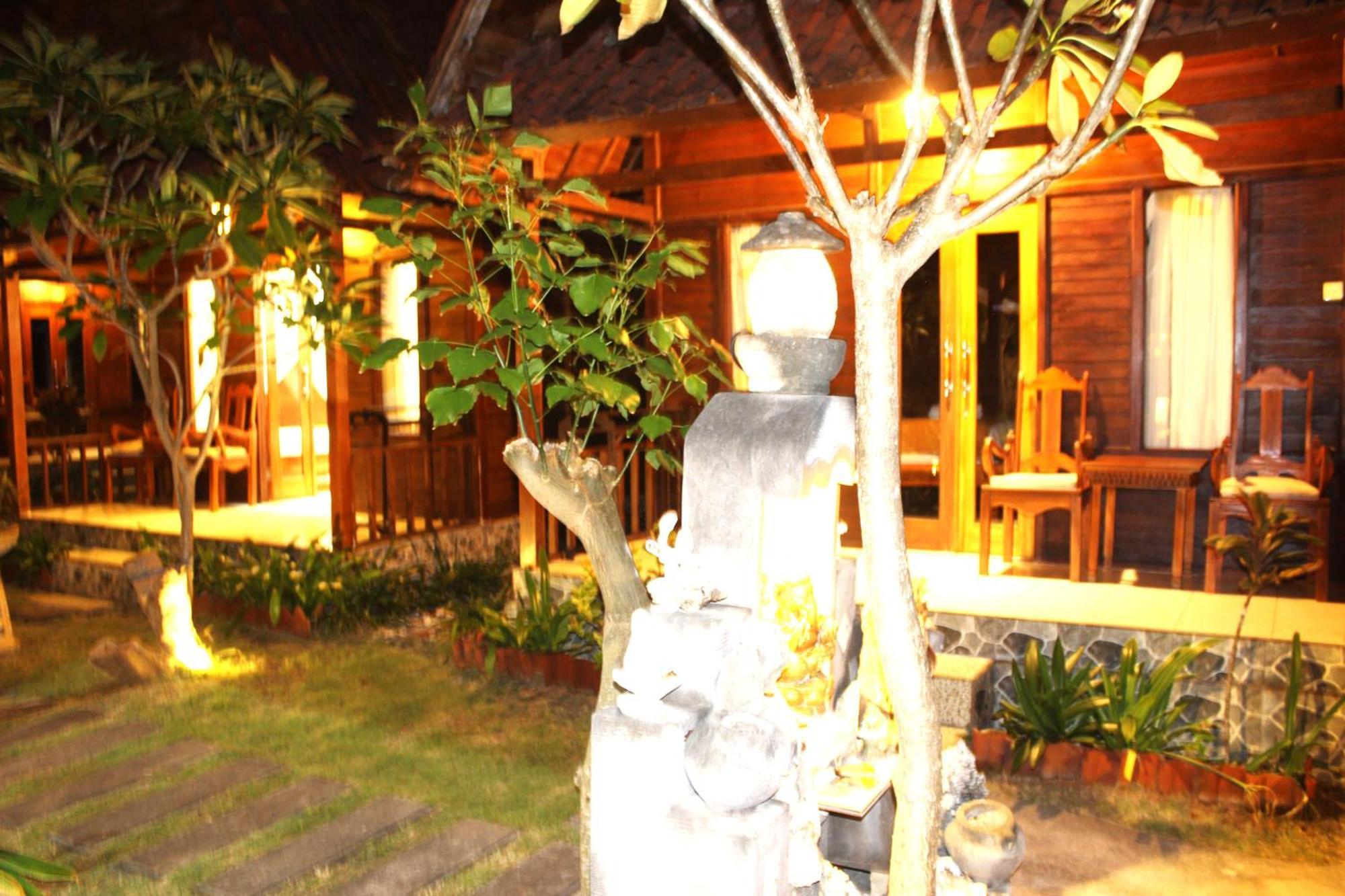 Boga Segara Villa And Resto Batununggul Exteriör bild