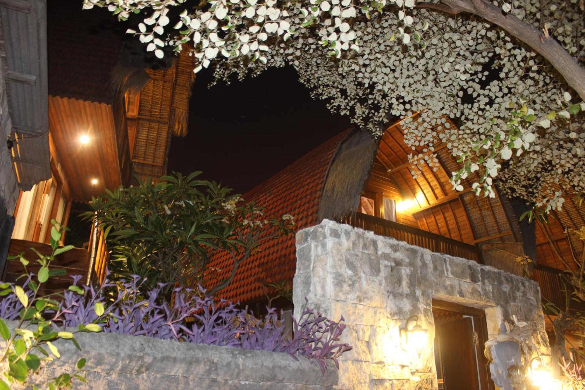 Boga Segara Villa And Resto Batununggul Exteriör bild